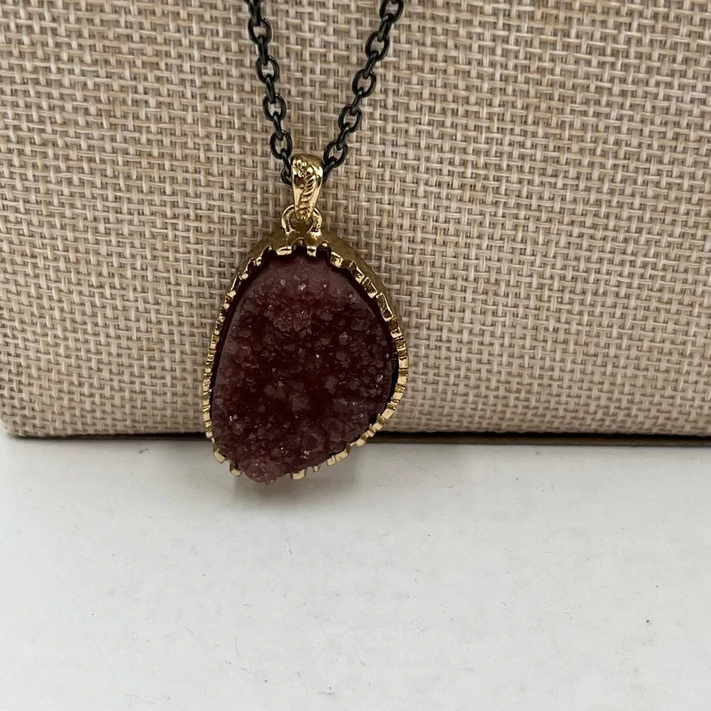 Vintage Gunmetal Gold Tone Arrowhead Chevron Faux Druzy Layered Pendant Necklace